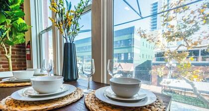 Heart of Gaslamp Luxury Interior | 2BR + Sleeps 5!