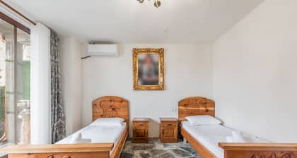 Kanuni - Authentic Albanian House