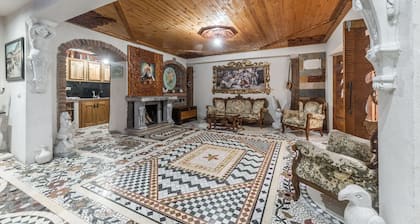 Kanuni - Authentic Albanian House