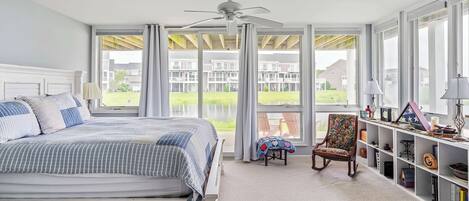 3 室のベッドルーム、デスク、アイロン / アイロン台、WiFi