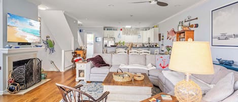 Televisie en een open haard