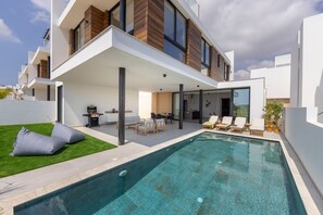 Pool - Protaras Aqua Pearl Villa 9 (Paralimni)