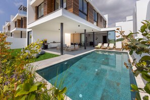 Pool - Protaras Aqua Pearl Villa 9 (Paralimni)