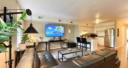 Charming 2-bedroom townhome with AC, Ridley Park near Boeing, Train, Philly