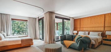 Espacio para trabajar con laptop y wifi gratis 