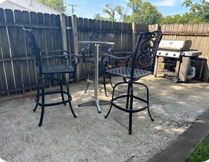 Outdoor dining - NULU/Butchertown The Sidecar Suite Butchertown Salon/Spa (Louisville)