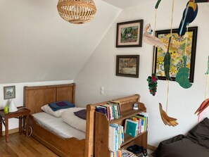 4 slaapkamers, een strijkplank/strijkijzer, wifi, beddengoed