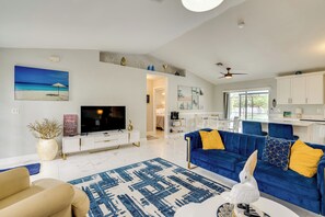 House (3 Bedrooms) | Interior