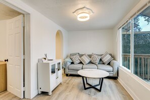 Apartment (1 Bedroom) | Interior