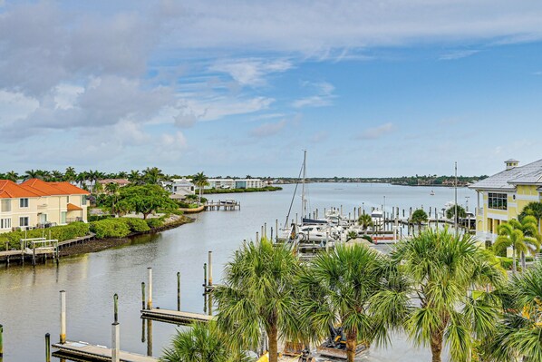 Apartment (1 Bedroom) | Interior - Steps to Naples Bay & Tin City: Condo w/ Pool! (Naples)