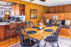 Cottage (2 Bedrooms) | Interior - Cozy Cottage: Near Ski Bretton Wood & Franconia (Bethlehem)