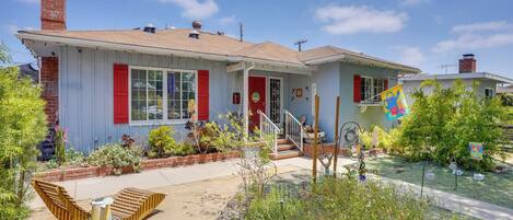 House (2 Bedrooms) | Front of property
