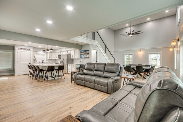 House (4 Bedrooms) | Interior