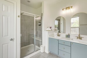 منزل (3 Bedrooms) | المنشأة من الداخل