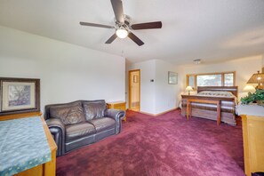 House (5 Bedrooms) | Interior - 3 Mi to Garden of the Gods: Quiet Home w/ Hot Tub! (Colorado Springs)