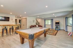 House (6 Bedrooms) | Front of property