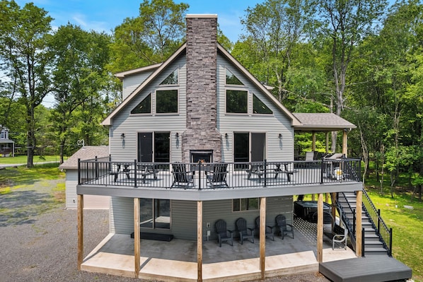 House (6 Bedrooms) | Front of property