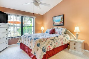 House (2 Bedrooms) | Interior - 5 Mi to Fort Myers Beach: Home w/ Large Yard! (Fort Myers)