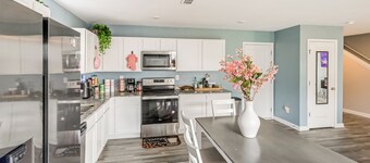 5 Mi to Amerson River Park: Family-friendly Home