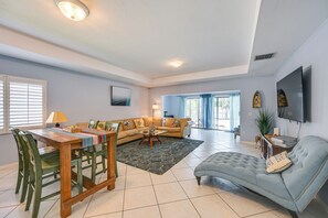 House (3 Bedrooms) | Interior - 3/4 Mi to Delnor-wiggins Pass: Naples Getaway (Naples)