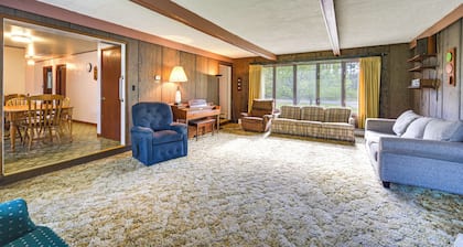 Fisher's Retreat: Hayward Home, Near ATV Trails!