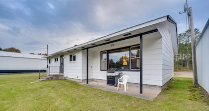 Fisher's Retreat: Hayward Home, Near ATV Trails!