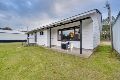Fisher's Retreat: Hayward Home, Near ATV Trails!
