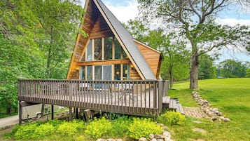 House (3 Bedrooms) | Front of property