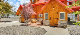 Family Home w/ Mountain Views in Circleville!