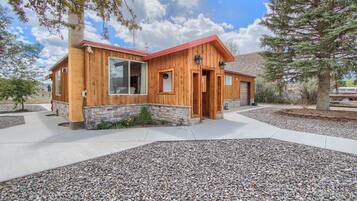 Talo (4 Bedrooms) | Sisätilat