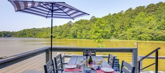 Private On-site Boat Dock: Remote Cabin in Titus