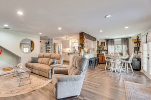 House (3 Bedrooms) | Interior