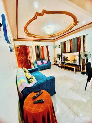 独立别墅, 3 间卧室, 吸烟房 | 客厅