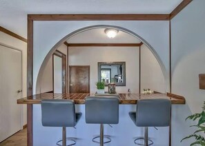 Maison, 3 chambres | Intérieur