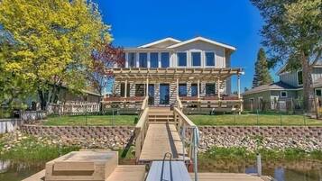 House, 3 Bedrooms | Terrace/patio