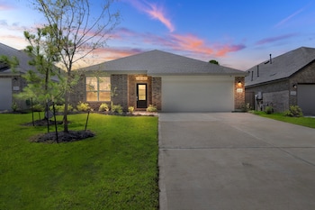 Spacious 3br Retreat Near Lake Conroe 3 Bedroom Home