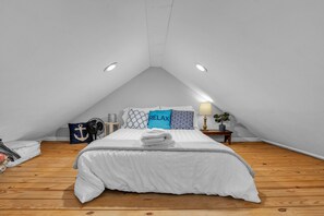 Huisje, 2 slaapkamers | 2 slaapkamers, een laptopwerkplek, een strijkplank/strijkijzer