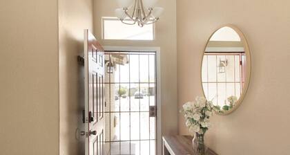 3 Bedrooms Near State Farm Stadium Pets