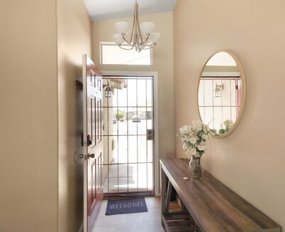 3 Bedrooms Near State Farm Stadium Pets