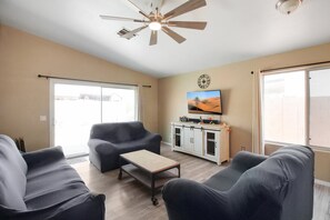 House, 3 Bedrooms | Living area | Streaming services