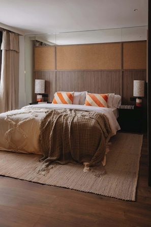 2 chambres, fer et planche à repasser, Wi-Fi, draps fournis