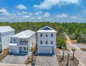 House, 5 Bedrooms | Exterior