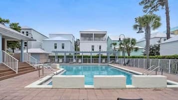 House, 5 Bedrooms | Pool | Outdoor pool