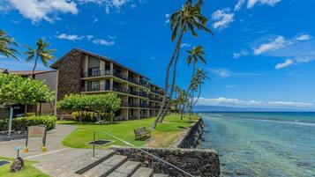 Condo, 2 Bedrooms | Exterior