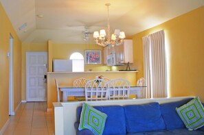 Villa, 2 Bedrooms | Living area