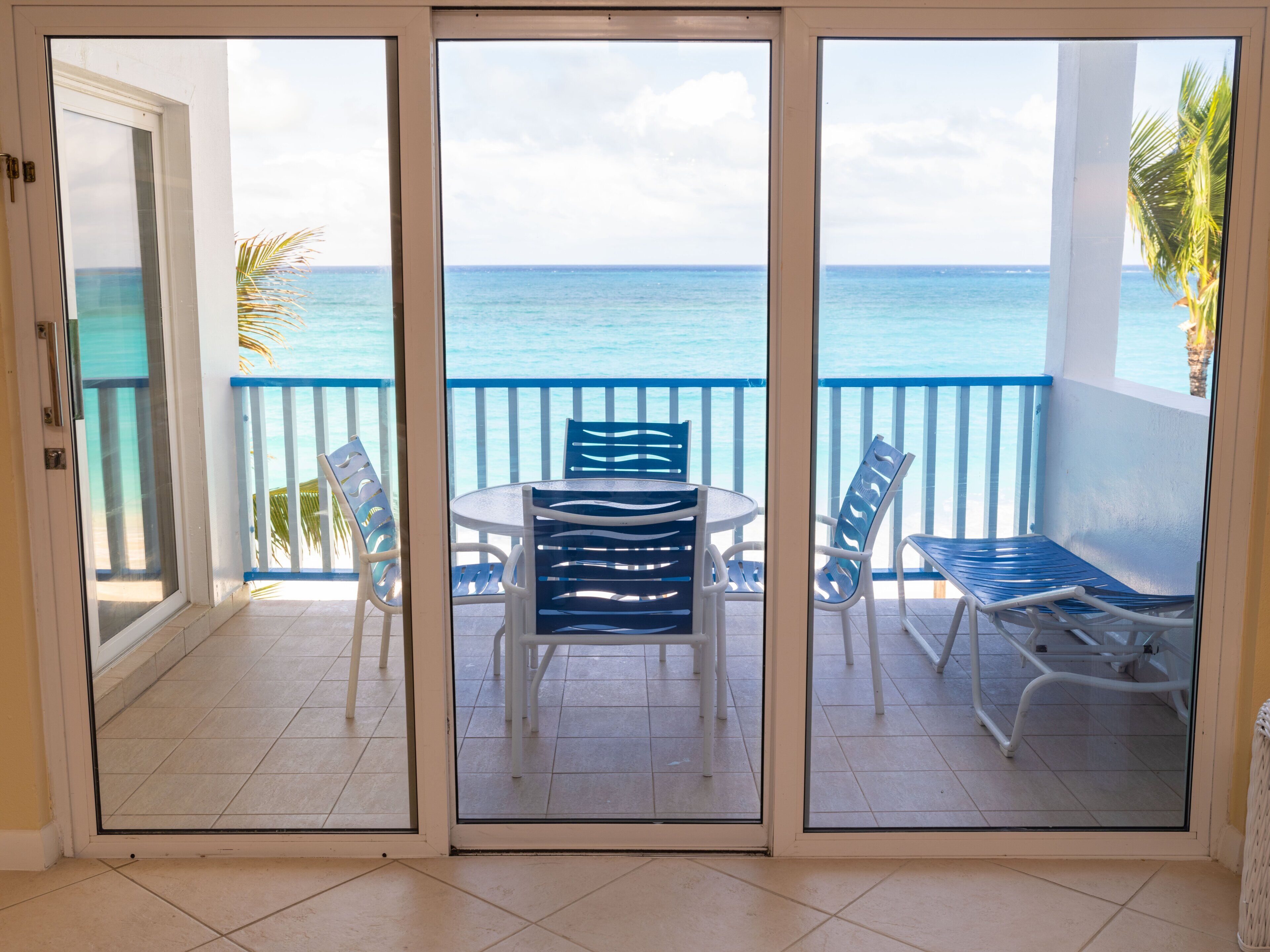 Villa, 2 Bedrooms | Dining