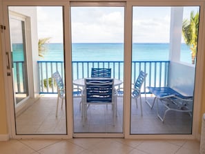 Villa, 2 Bedrooms | Outdoor dining