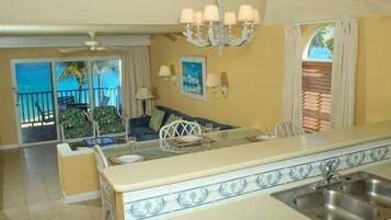 Villa, 2 Bedrooms | Interior