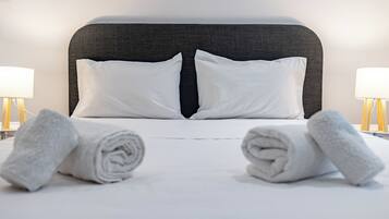 Apartment, 1 Bedroom | Iron/ironing board, free WiFi