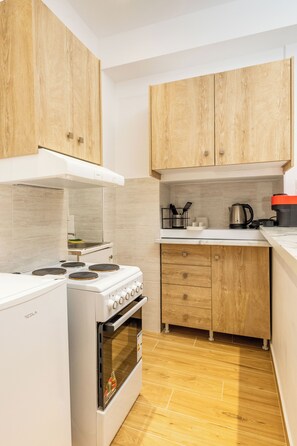 Apartment, 1 Bedroom | Private kitchen